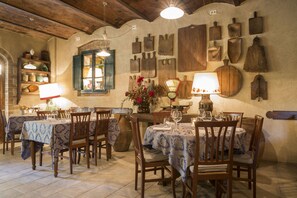 Food and drink - Villa Sestilia (Montaione)