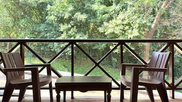 Cottage Room with Forest View | Balcony