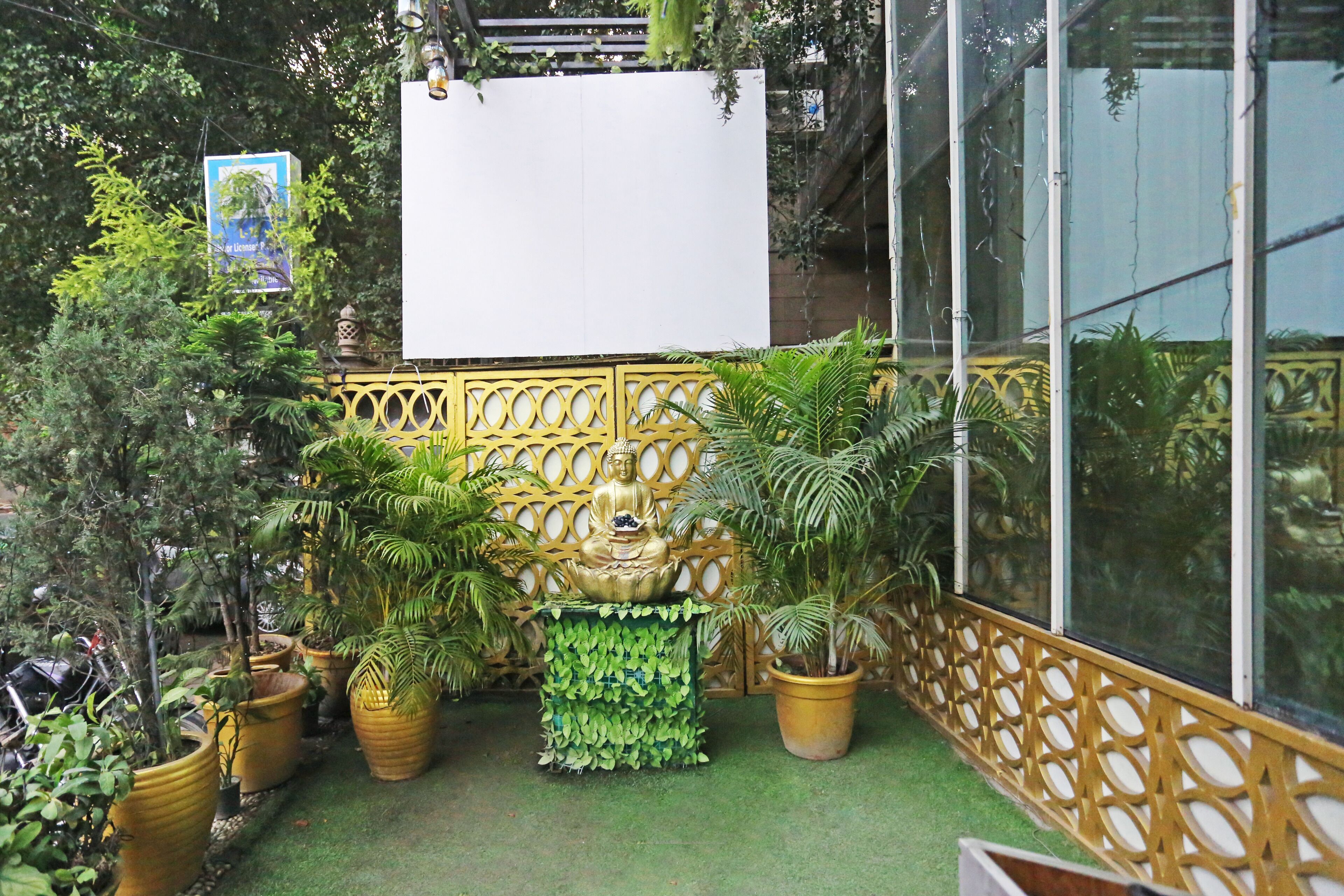 Photo - JRD Luxury-Business Hotel