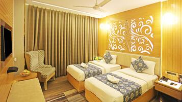 Quarto casal premium | 1 quarto, frigobar, cofres nos quartos, escrivaninha