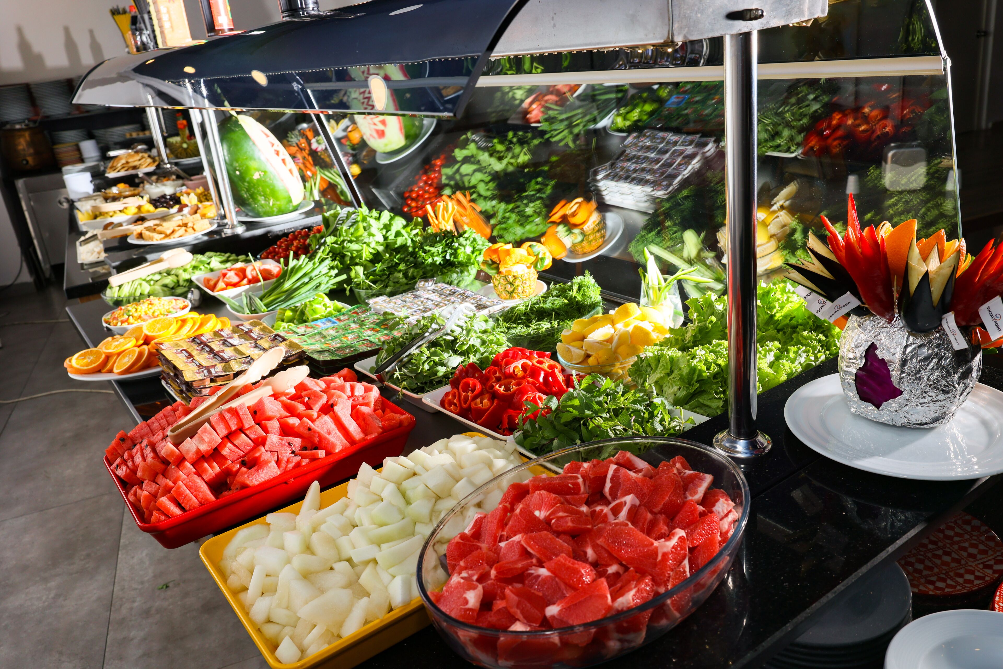 Free daily buffet breakfast