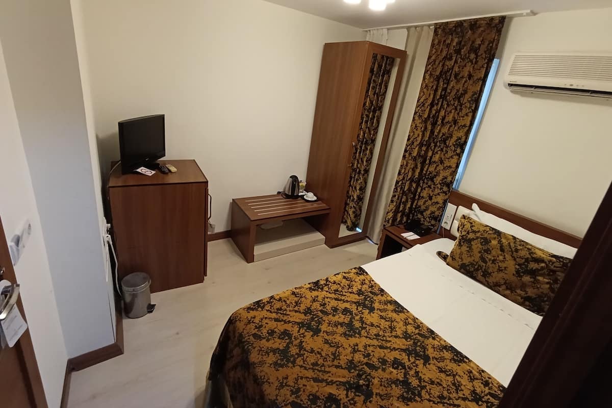 Economy Single Room, City View