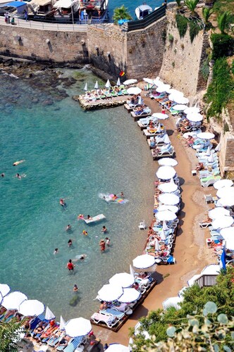 Elegance East Hotel - Boutique Class