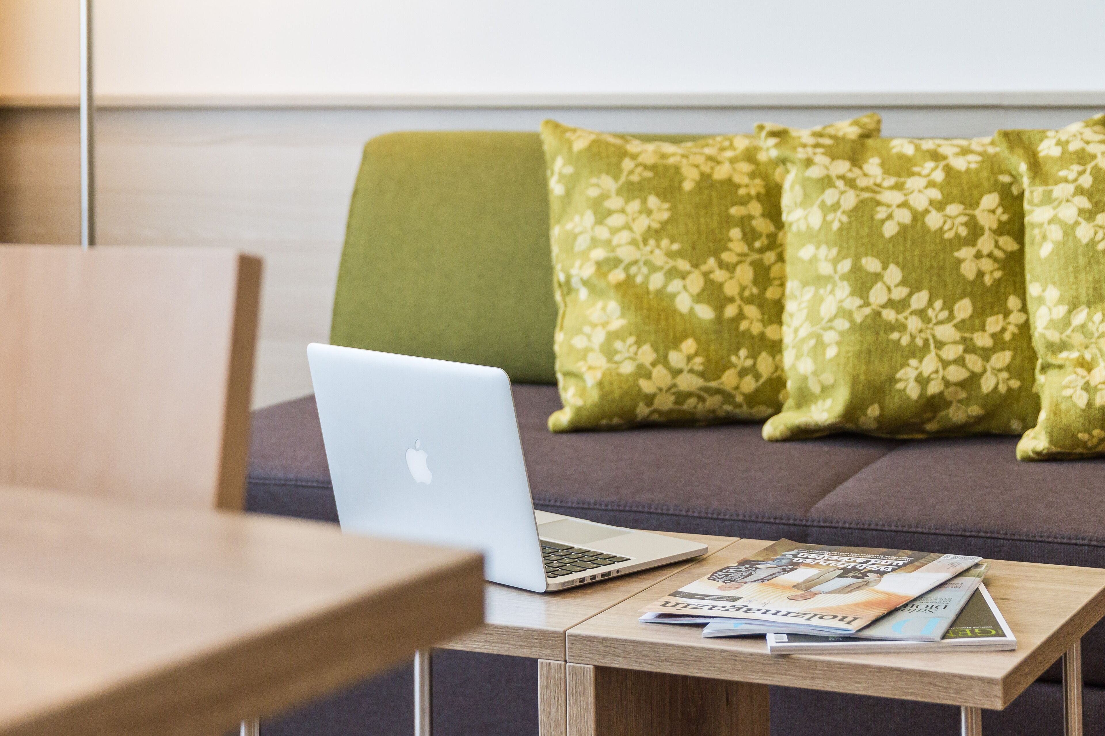 studio | living area | 32-inch led tv with satellite channels, tv