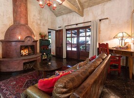 Master suite 5 | Living area | 22-inch TV with cable channels, iPod dock