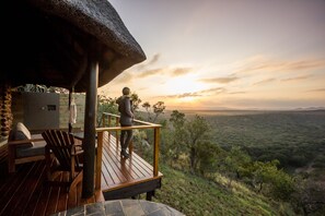Luxury Suite | Terrace/patio - Leopard Mountain Safari Lodge (Jozini)