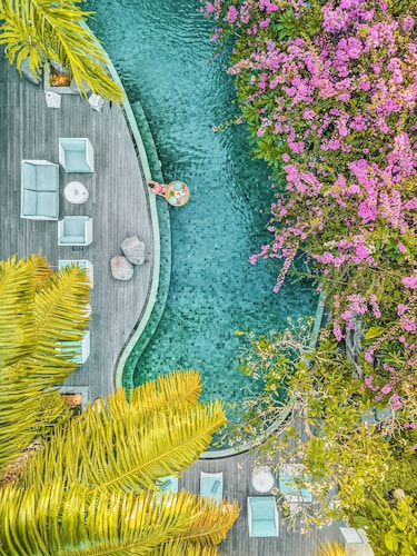 マカ ヴィラズ & スパ バリ