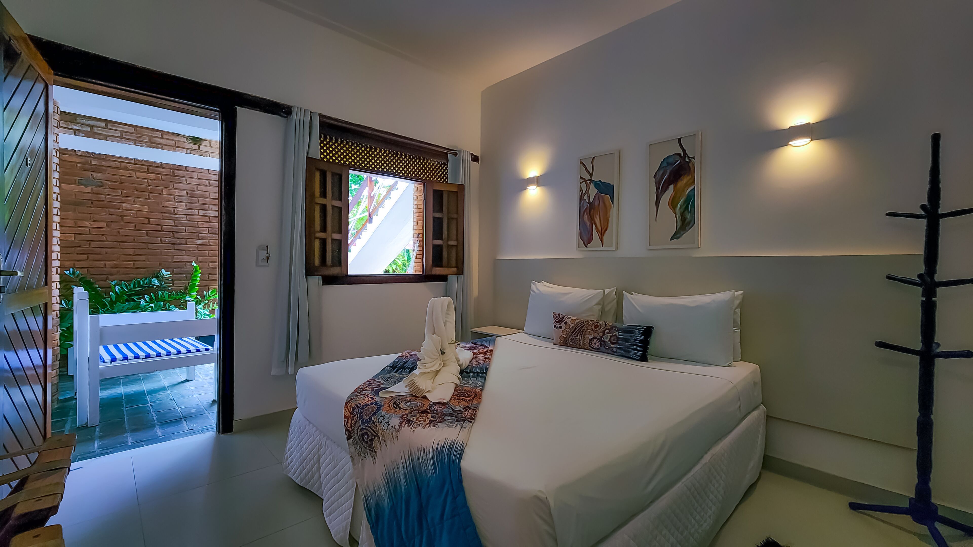 Comfort | Minibar, cortinas opacas, sistema de insonorización