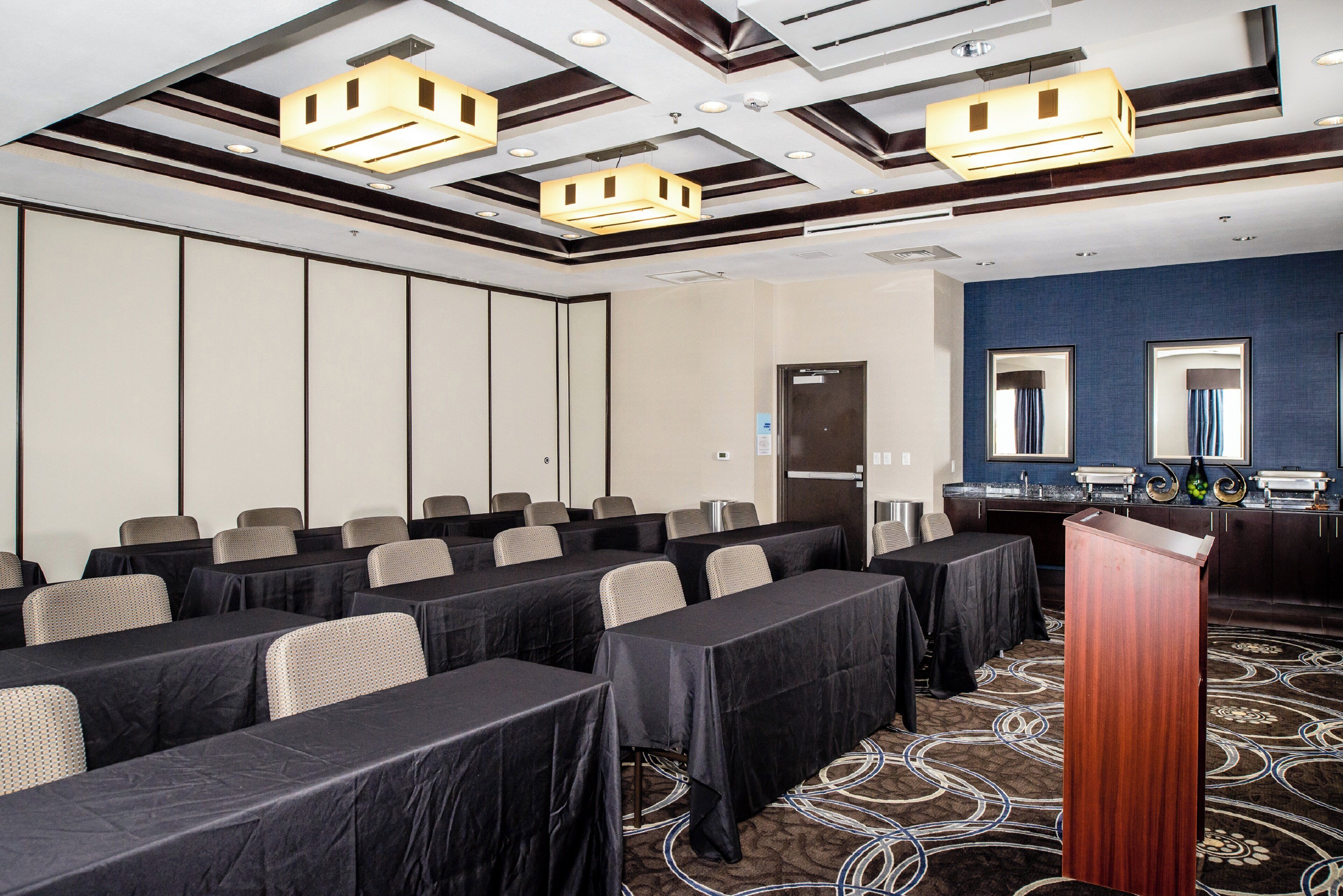 Photo - Holiday Inn Express & Suites Austin NW - Arboretum Area