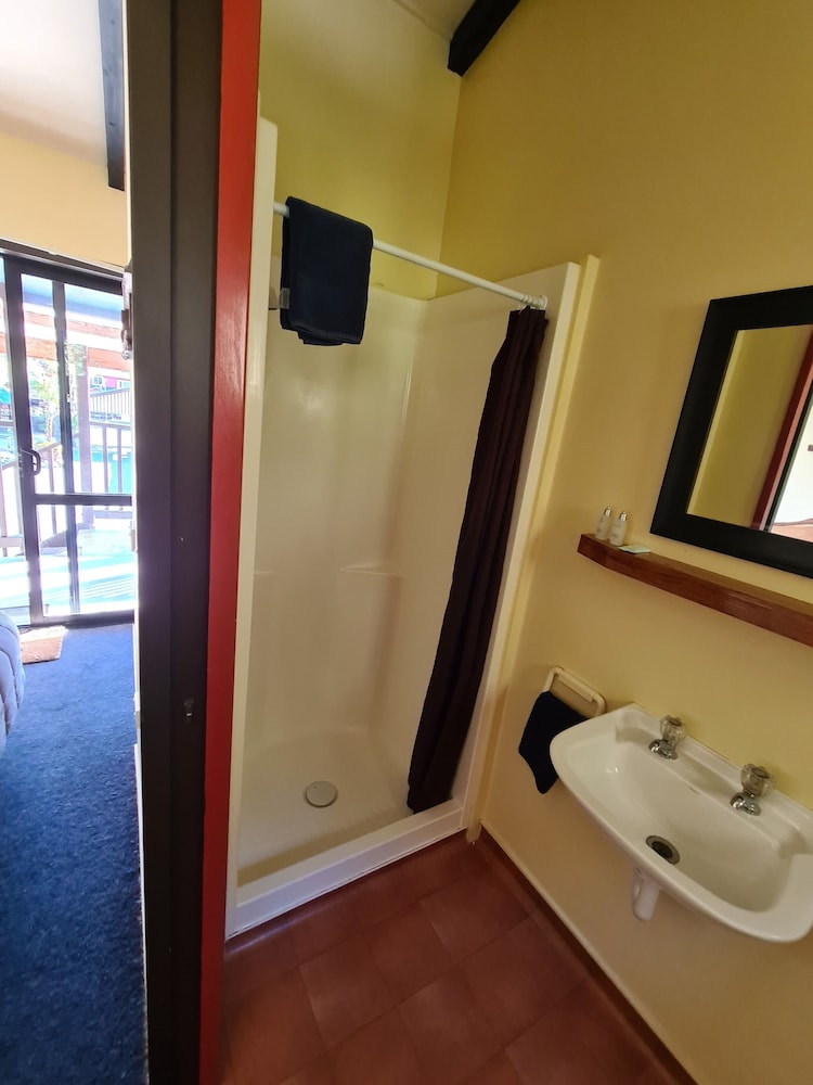 Chateau Backpackers & Motels by null