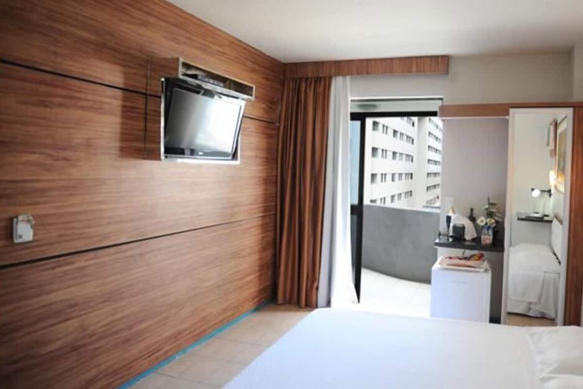 Minibar, blackout curtains, free WiFi, bed sheets