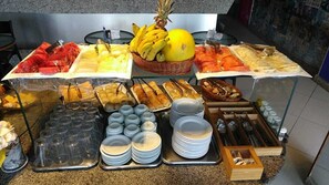 32-inch LCD TV with cable channels, TV