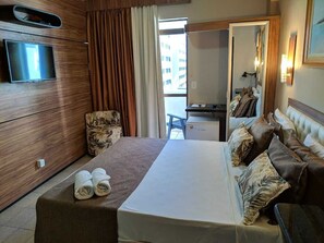 Double Room, Balcony | Minibar, blackout drapes, free WiFi, bed sheets