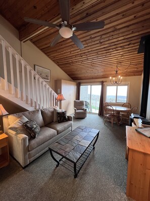 Upper Beach Front | Living area