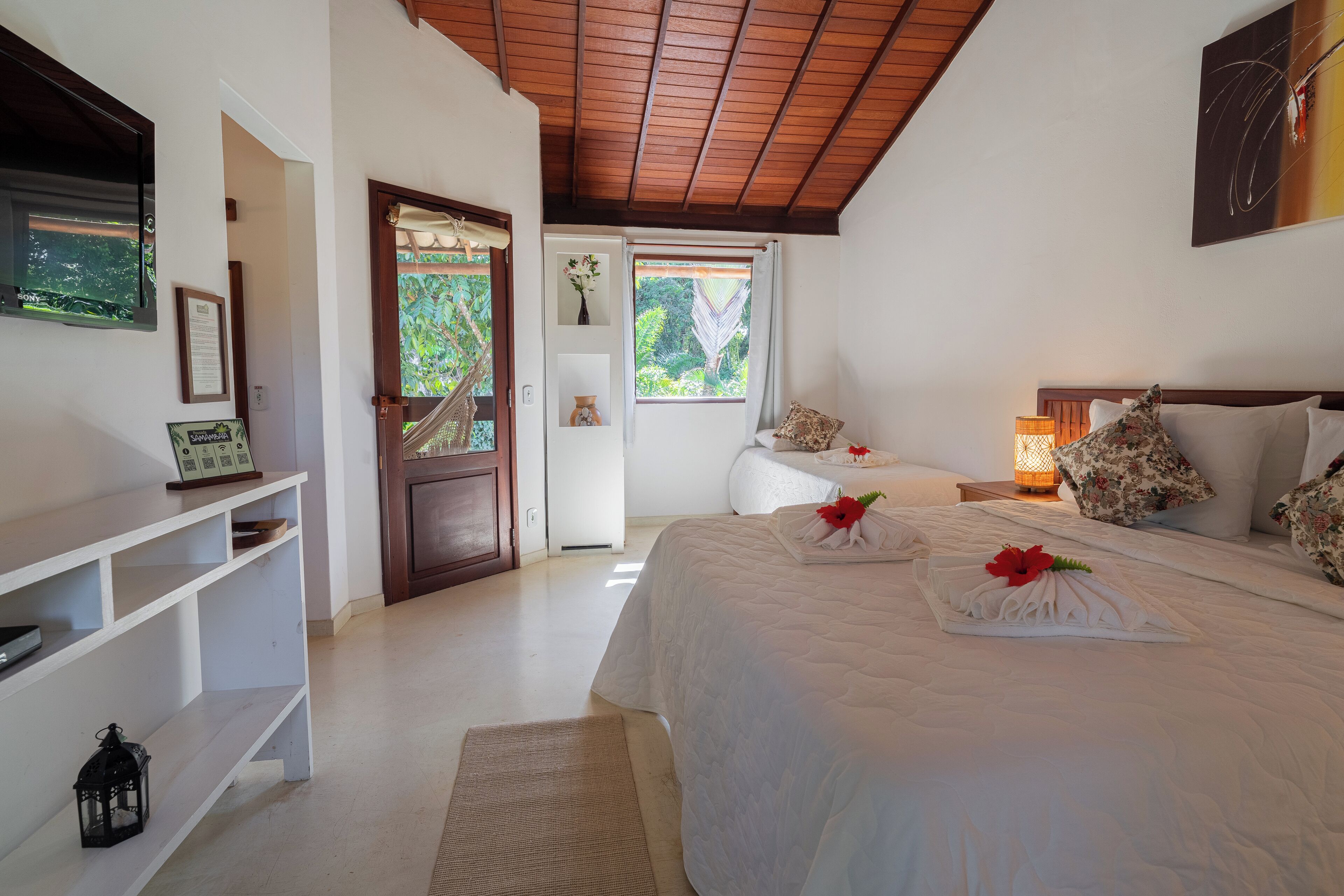 1 Schlafzimmer, Minibar, Zimmersafe, individuell dekoriert