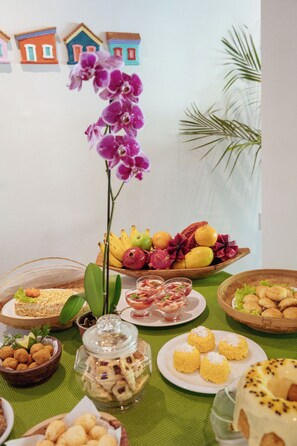 Tägliches inbegriffenes Frühstücksbuffet