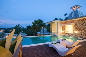 Una piscina techada