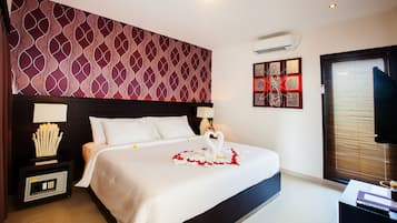 Villa, 1 Bedroom, Private Pool | Premium bedding, minibar, in-room safe, desk