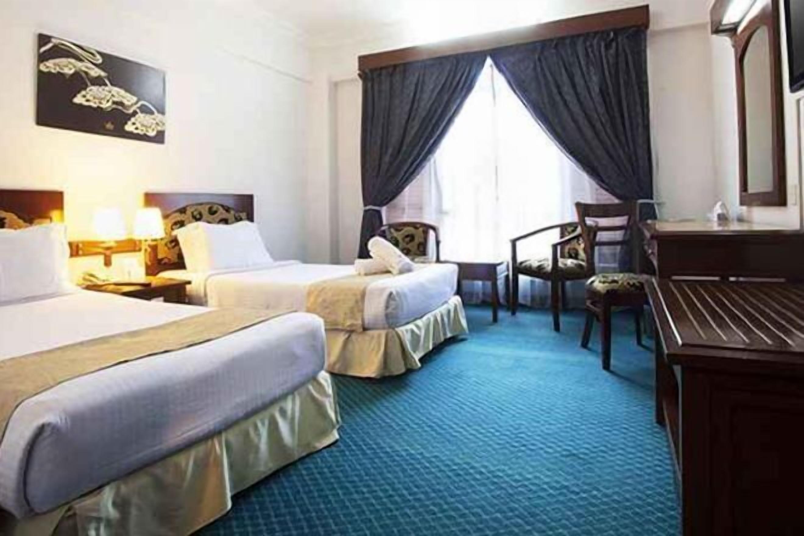 Bureau, rideaux occultants, lits pliants/supplémentaires, Wi-Fi gratuit