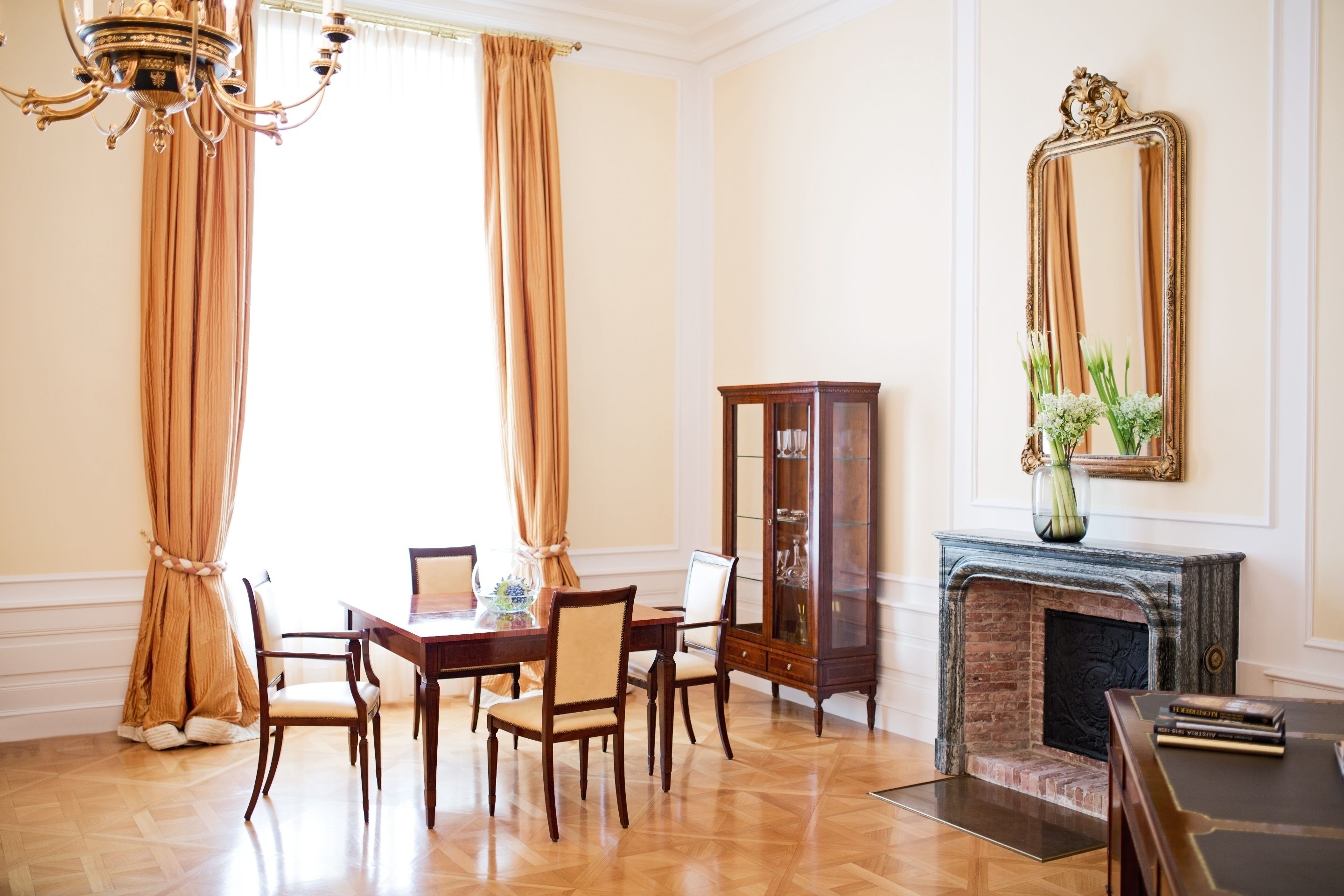 suite (residenz) | free minibar, in-room safe, individually decorated