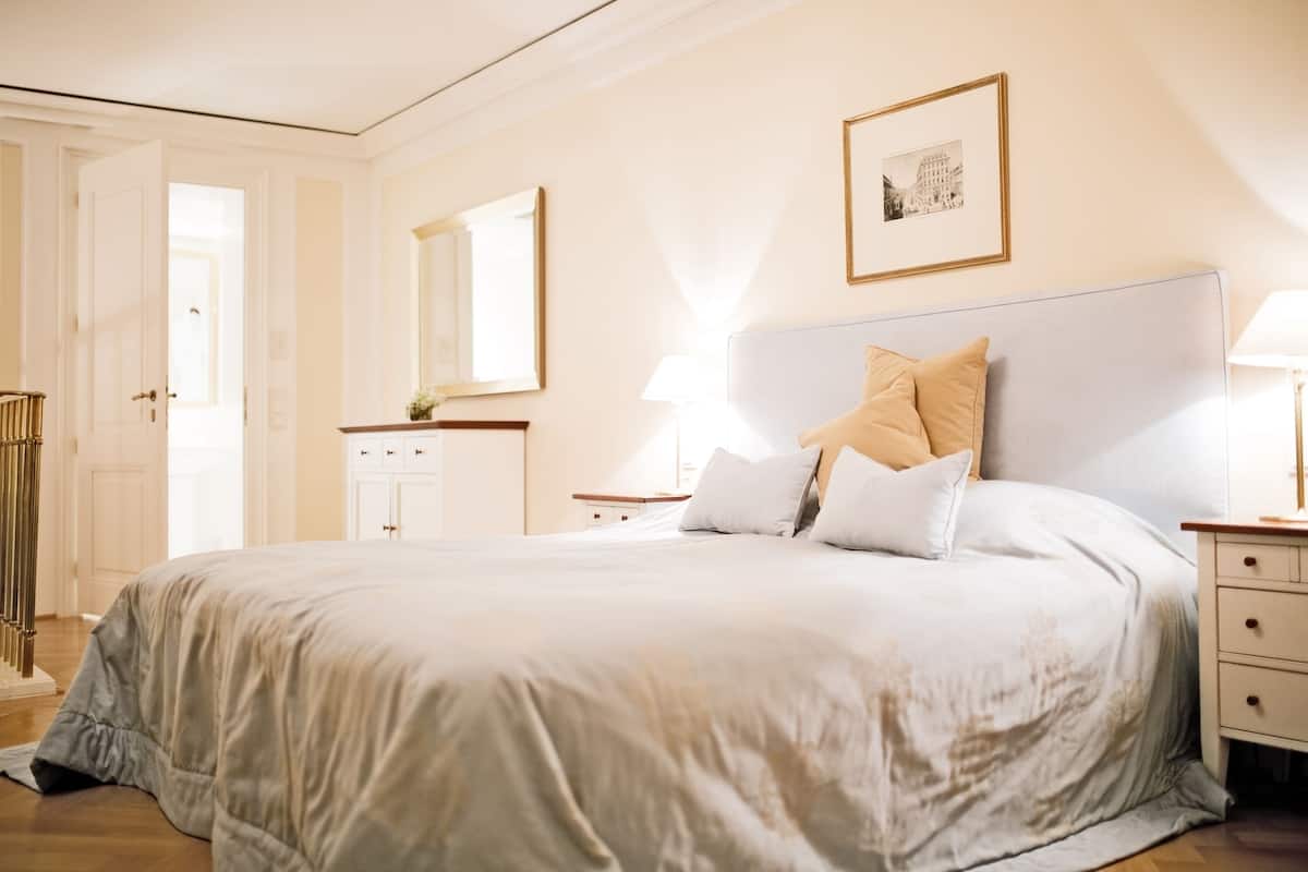 Svit (City) | Gratis produkter i minibar och värdeförvaringsskåp på rummet