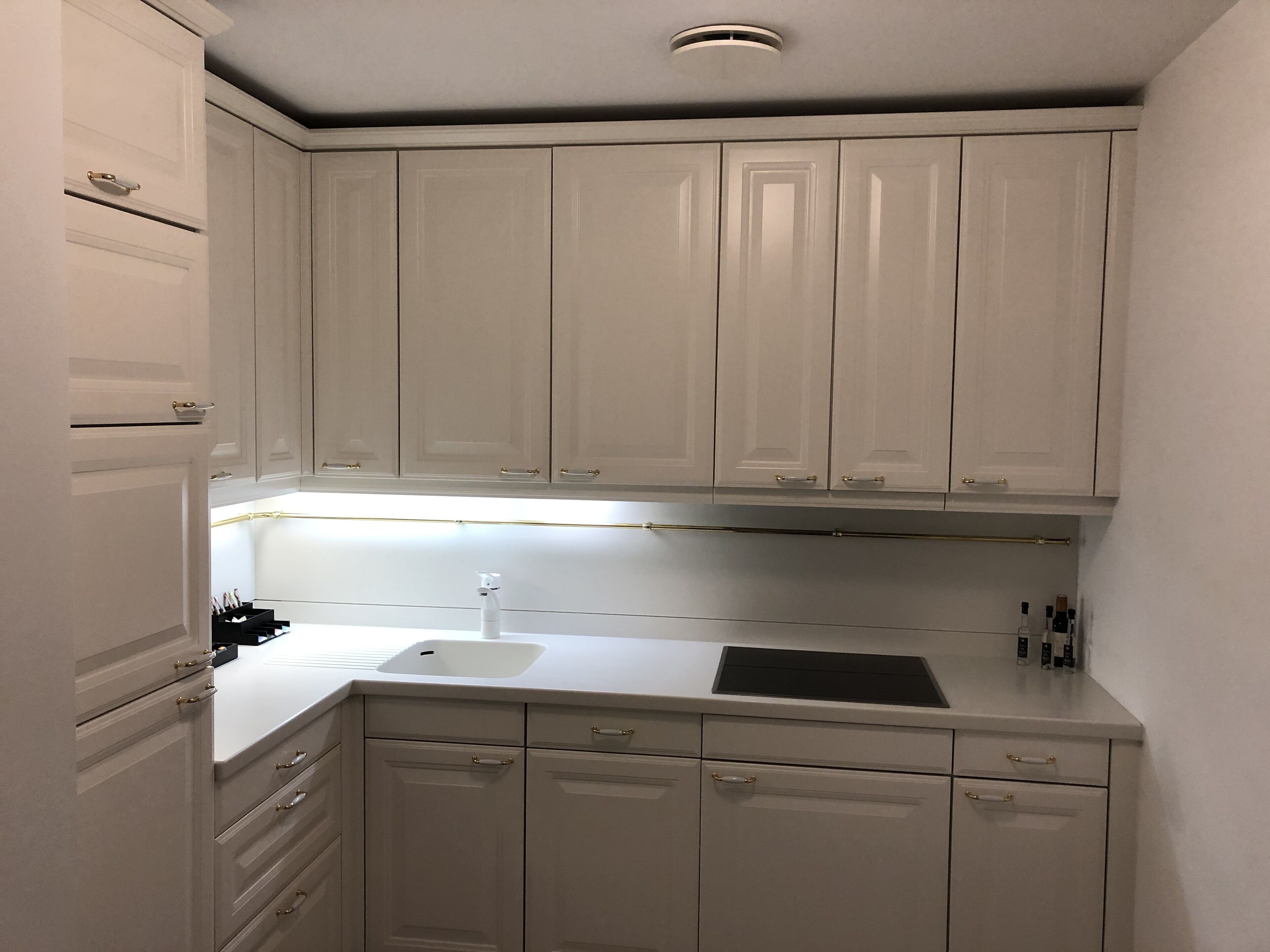 suite (city) | private kitchen | fridge, microwave, stovetop, dishwasher