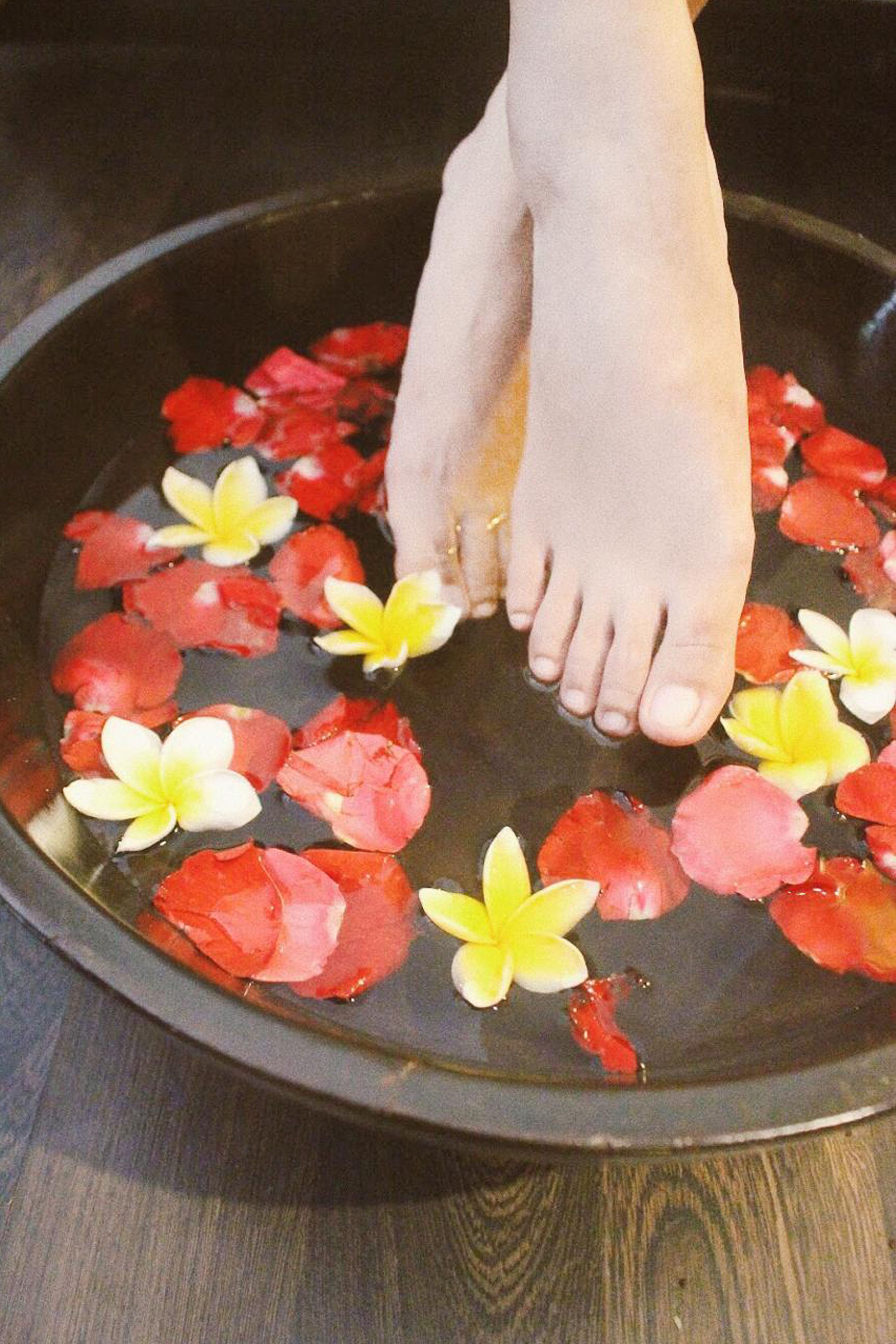 couples treatment room(s), body treatments, aromatherapy