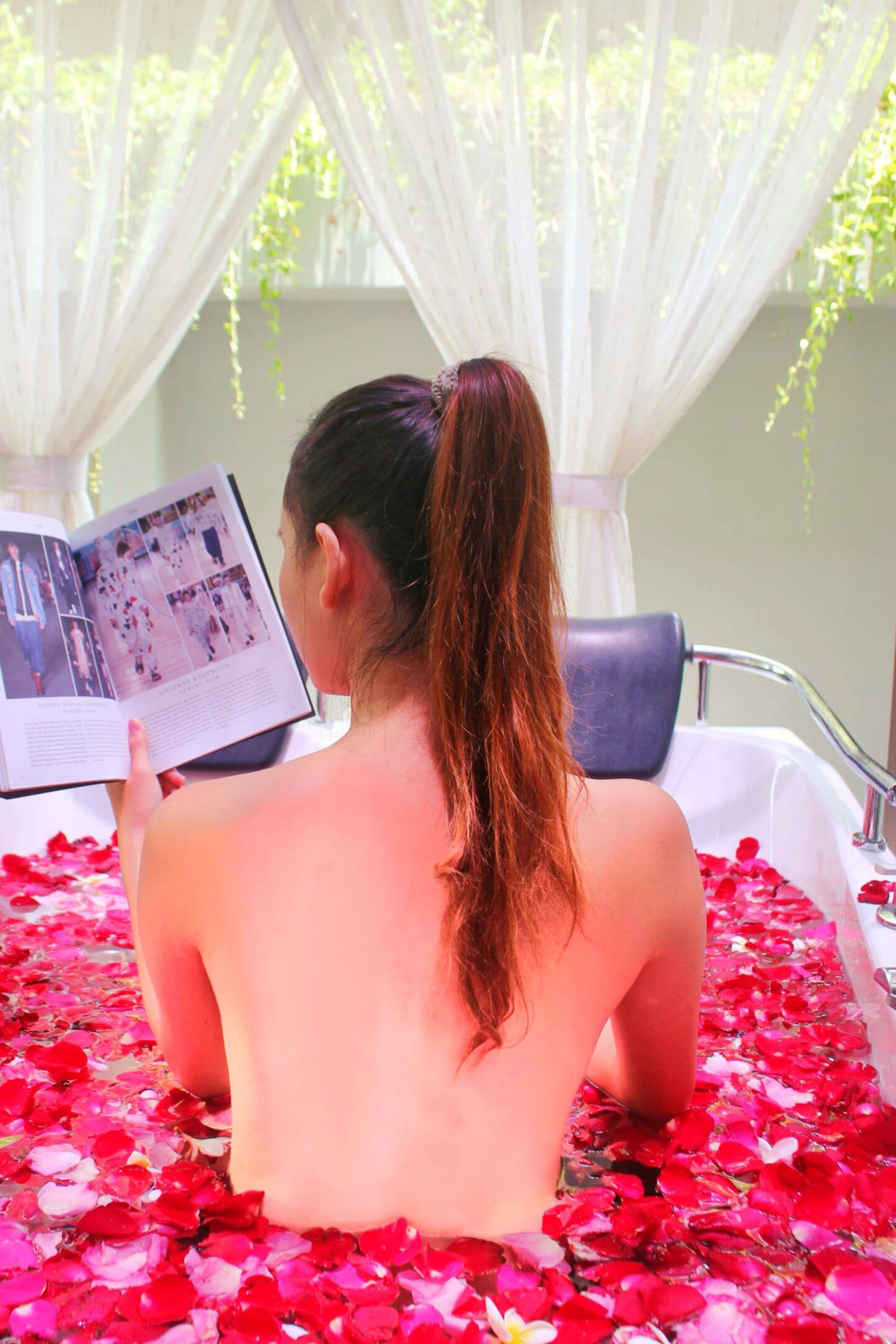 couples treatment room(s), body treatments, aromatherapy