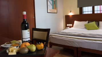 Standard Double or Twin Room, 1 Bedroom | 1 bedroom, premium bedding, minibar, soundproofing