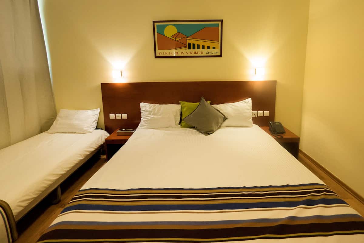 Superior Triple Room, 1 Bedroom | 1 bedroom, premium bedding, minibar, soundproofing