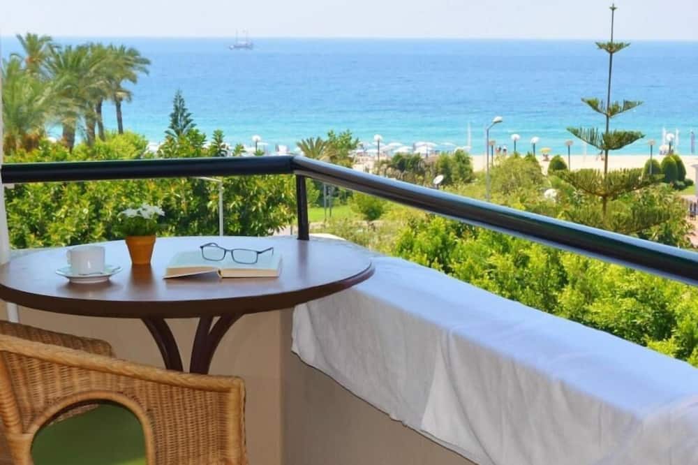Kleopatra Carina Hotel