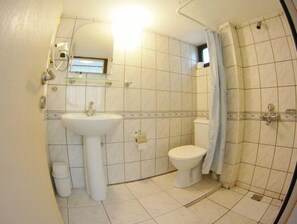 Standard Room | Bathroom | Shower, free toiletries, hair dryer, towels - Kleopatra Carina Hotel (Alanya)