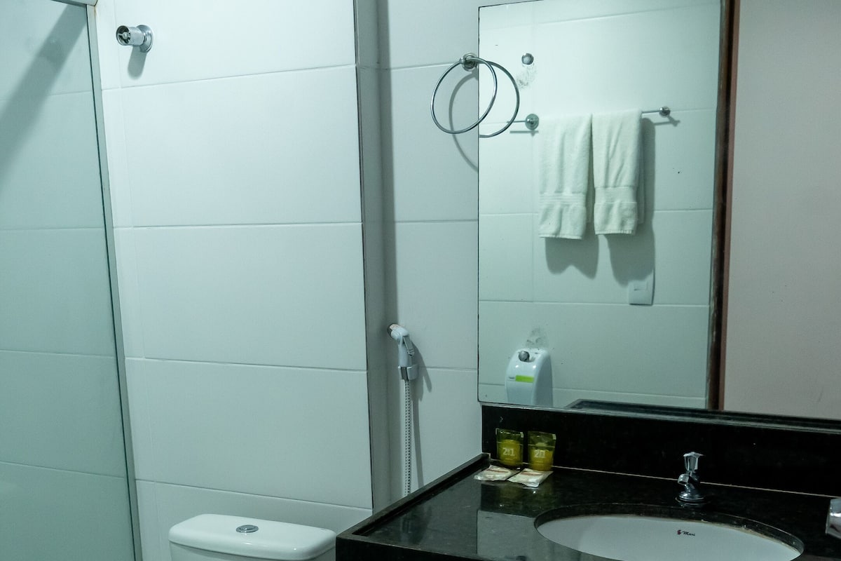 Shower, free toiletries, hair dryer, towels
