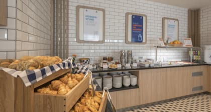Holiday Inn Express Hotel & Suites Schulenburg by IHG