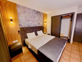 Apartment | Desk, soundproofing, WiFi, wheelchair access