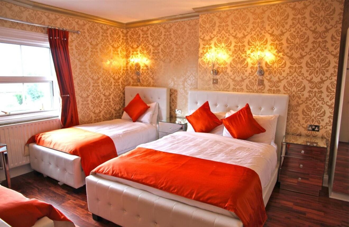 Premium bedding, in-room safe, desk, soundproofing