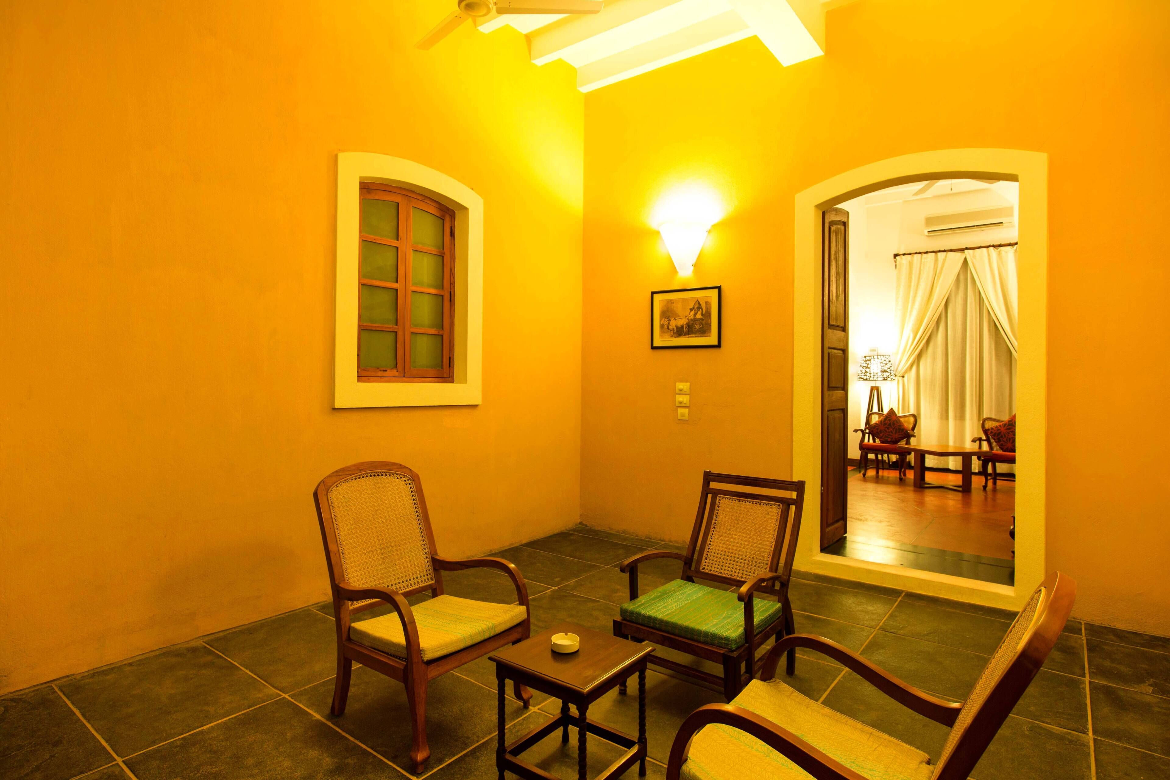 palais chambre deluxe with private terrace | premium bedding, minibar, in-room safe, desk