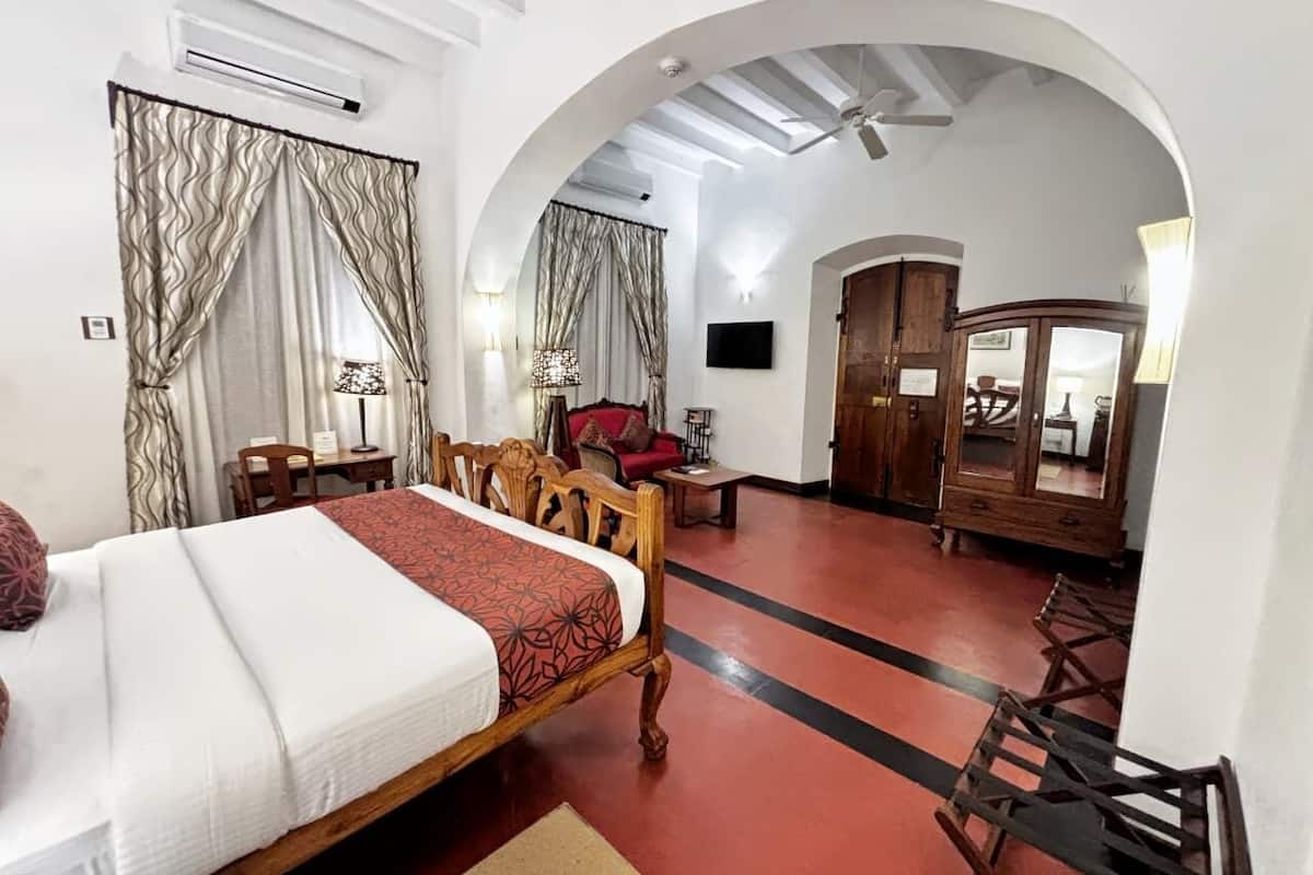 Ropa de cama de alta calidad y minibar
