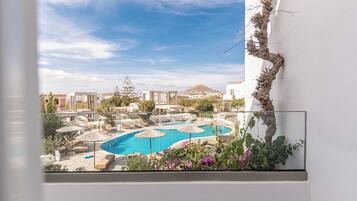 Deluxe Apartment, 2 Bedrooms (6 Adults) | Terrace/patio