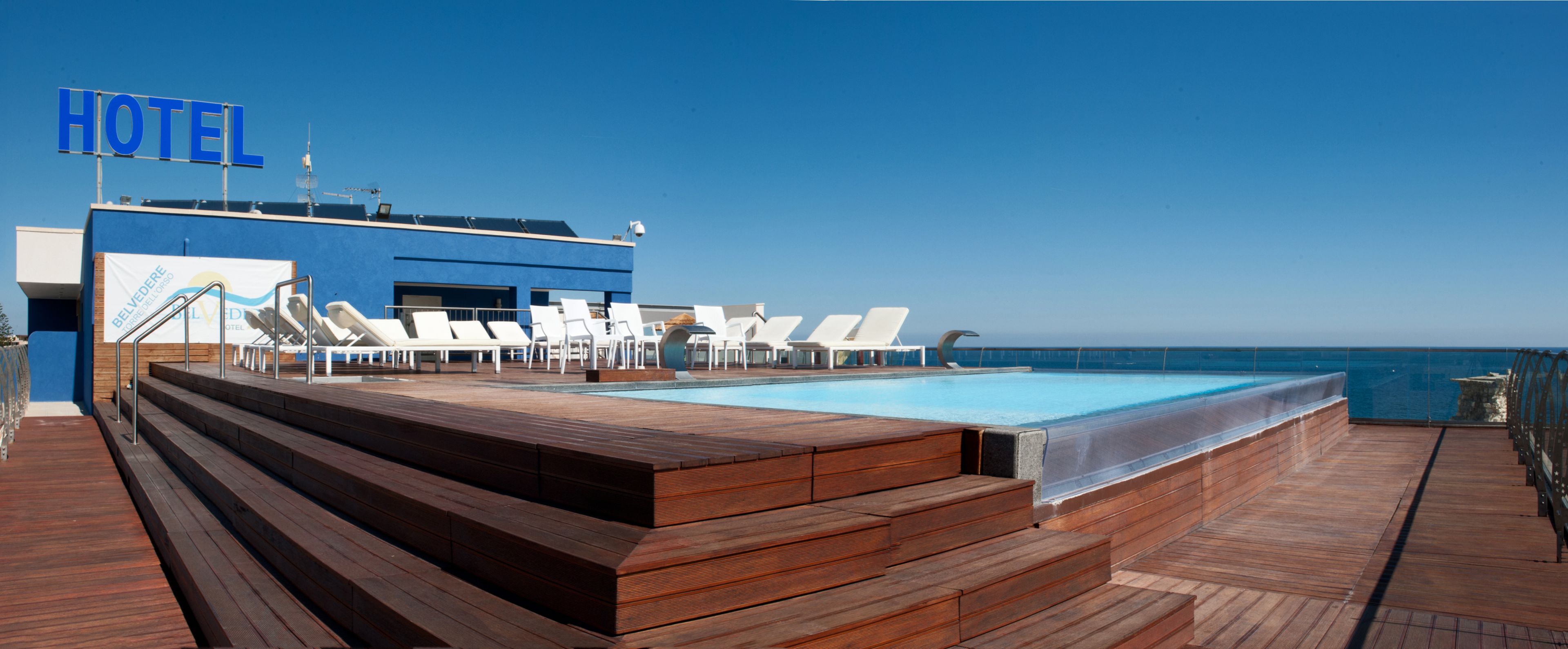 Seasonal outdoor pool, sun loungers