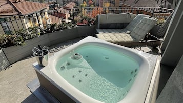 Sviitti, poreamme | Terassi/patio