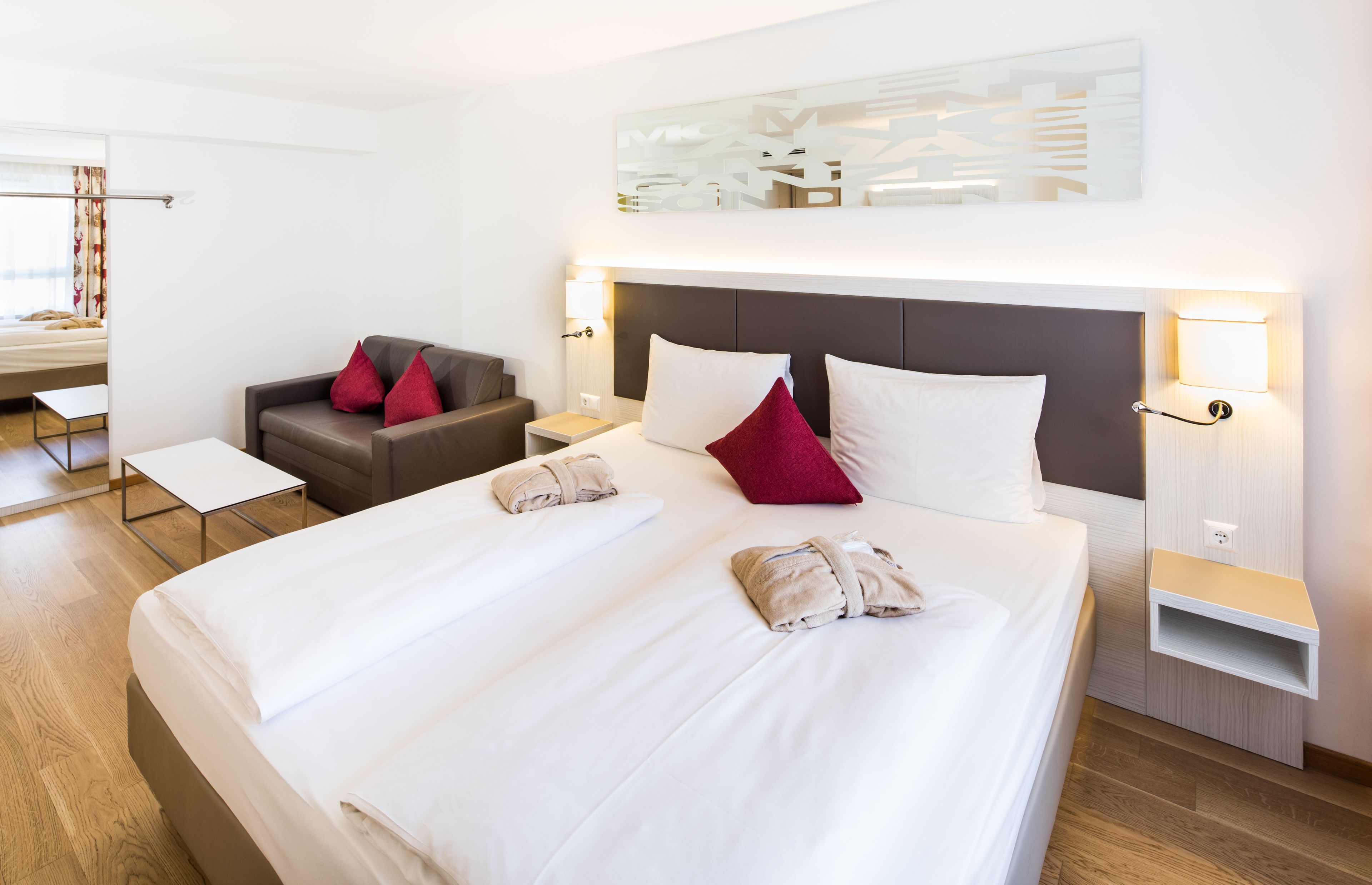 Junior Suite mit Gartenblick | Allergikerbettwaren, Zimmersafe, Schreibtisch