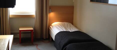 Blackout curtains, rollaway beds, free WiFi, bed sheets