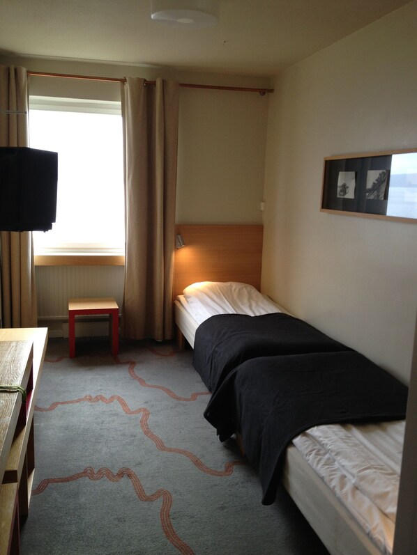 遮光布/窗簾、折疊床/加床、免費無線上網、床單