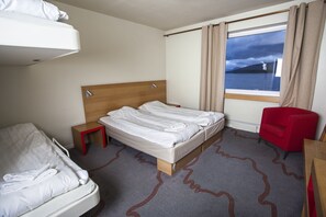 Blackout drapes, rollaway beds, free WiFi, bed sheets - Tärnaby Fjällhotell (Tarnaby)