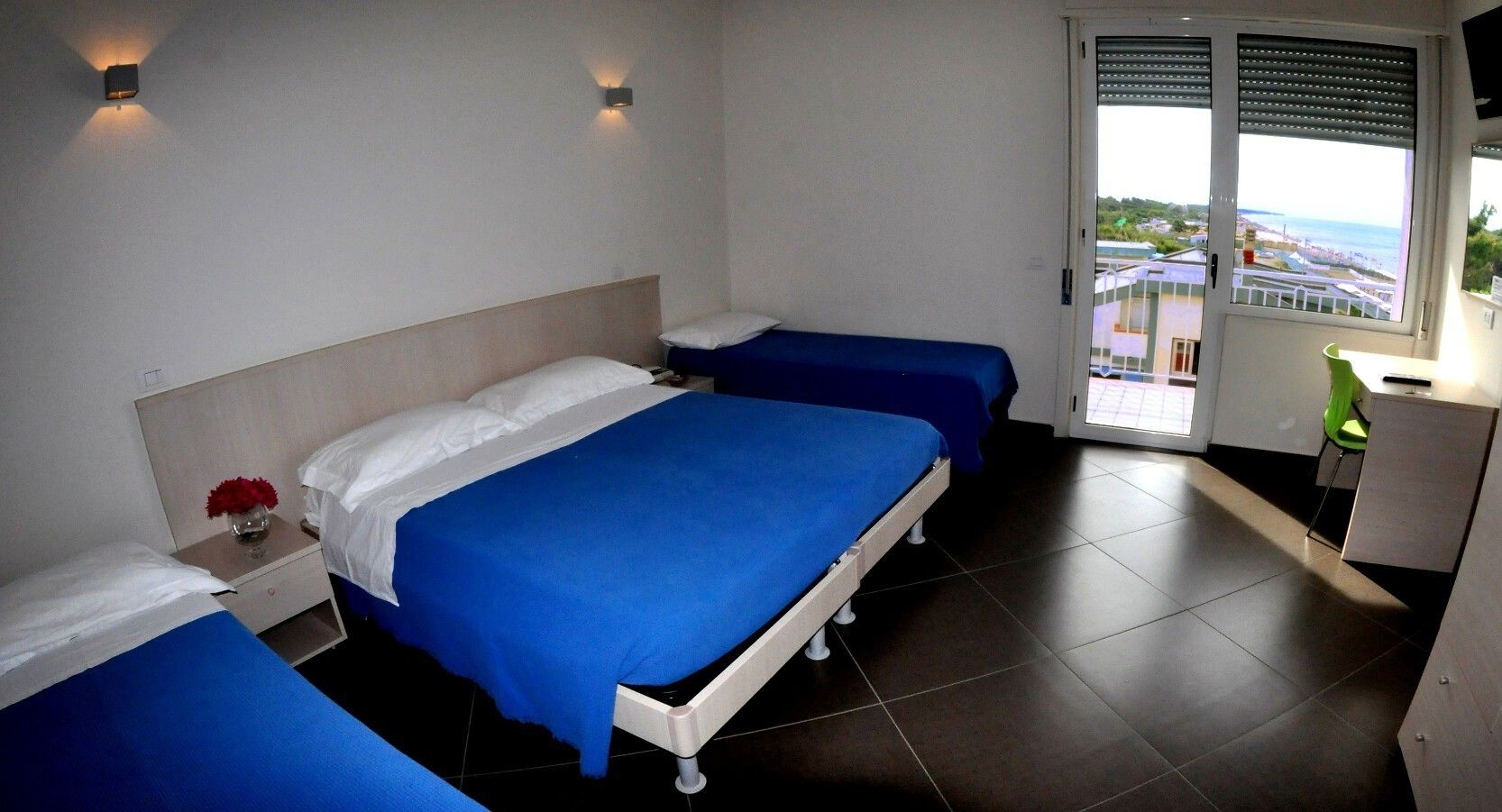 triple room, balcony, sea facing | desk, wheelchair access