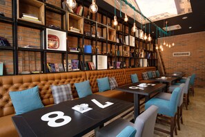 Bar (in der Unterkunft)