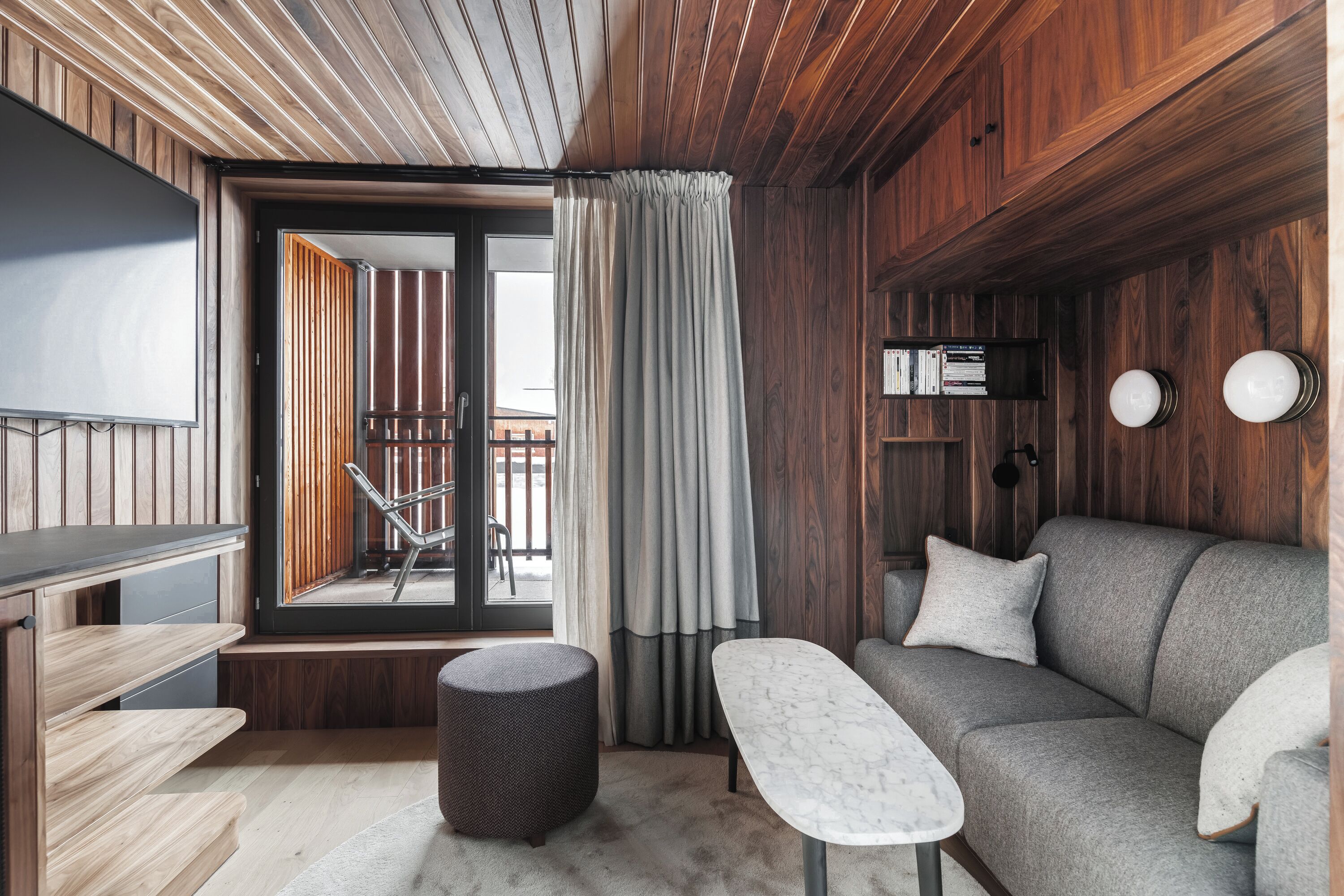 privilege room | living area | lcd tv