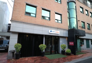 Front of property - Hostel Korea Original (Seoul)