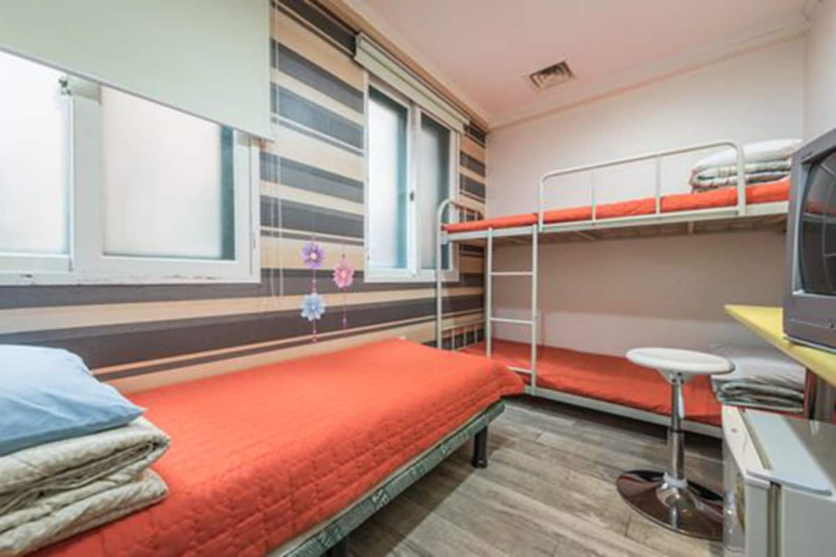 Desk, laptop workspace, iron/ironing board, free WiFi